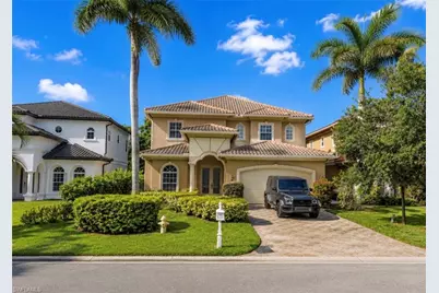 2915 Coco Lakes Dr, Naples, FL 34105 - Photo 2