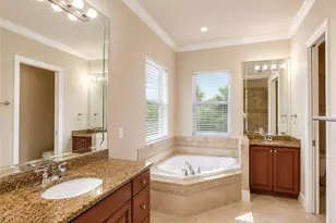 2915 Coco Lakes Dr, Naples, FL 34105 - Photo 28