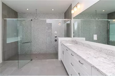 9241 Cayman Dr, Naples, FL 34114 - Photo 34