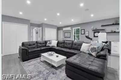 1902 Princess Ct, Naples, FL 34110 - Photo 10