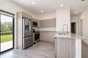 8033 Melody Cir, Labelle, FL 33935 - Photo 2