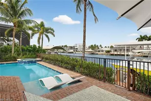 403 Seabee Ave, Naples, FL 34108 - Photo 32