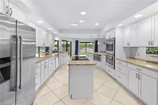 433 Golfview Dr, Naples, FL 34110 - Photo 36