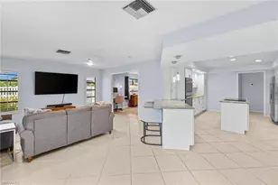433 Golfview Dr, Naples, FL 34110 - Photo 44