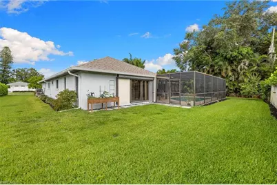 433 Golfview, Naples, FL 34110 - Photo 12