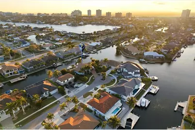 1045 Cottonwood Ct, Marco Island, FL 34145 - Photo 34
