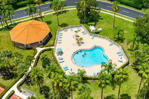 600 Luisa Ct, Naples, FL 34104 - Photo 24