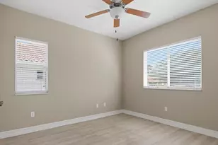 600 Luisa Ct, Naples, FL 34104 - Photo 16