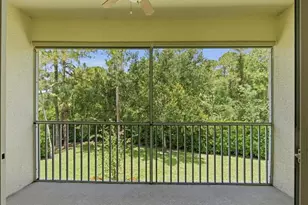 600 Luisa Ct, Naples, FL 34104 - Photo 14