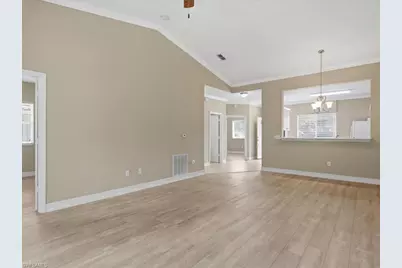 600 Luisa Ct #4, Naples, FL 34104 - Photo 4