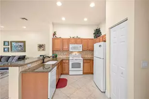 11104 Yellow Poplar Dr, Fort Myers, FL 33913 - Photo 8