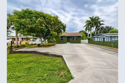 5370 Holland St, Naples, FL 34113 - Photo 2