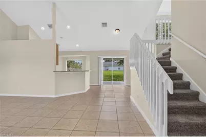 523 SE 25th Ln, Cape Coral, FL 33904 - Photo 2