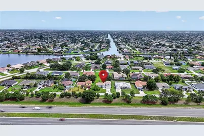 523 SE 25th Ln, Cape Coral, FL 33904 - Photo 32