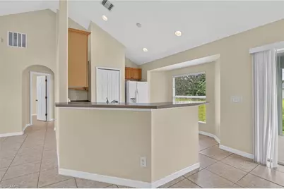 523 SE 25th Ln, Cape Coral, FL 33904 - Photo 10
