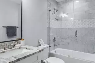 3911 NW 40th Ln, Cape Coral, FL 33993 - Photo 4