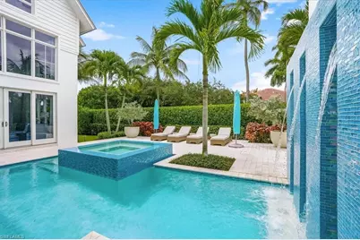 1011 6th St S, Naples, FL 34102 - Photo 16