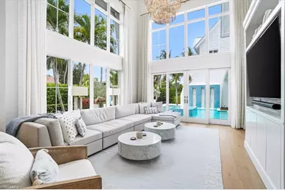 1011 6th St S, Naples, FL 34102 - Photo 2