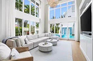 1011 6th St S, Naples, FL 34102 - Photo 2