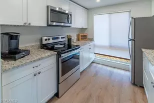 96 Glades Blvd, Naples, FL 34112 - Photo 10