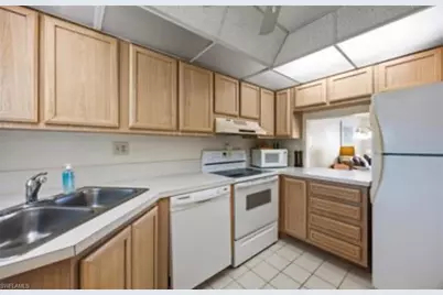 41 High Point Cir S #105, Naples, FL 34103 - Photo 14
