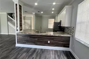 7614 Bristol Cir, Naples, FL 34120 - Photo 6