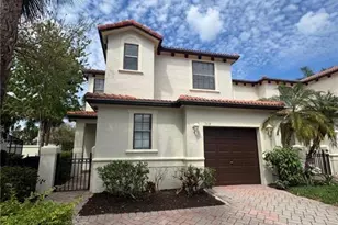 7614 Bristol Cir, Naples, FL 34120 - Photo 2