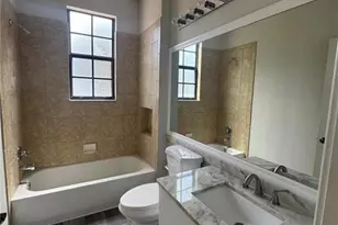 7614 Bristol Cir, Naples, FL 34120 - Photo 8