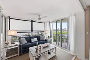 5501 Heron Point Dr, Naples, FL 34108 - Photo 14