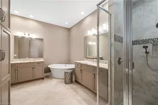 7825 Hawthorne Dr, Naples, FL 34113 - Photo 20