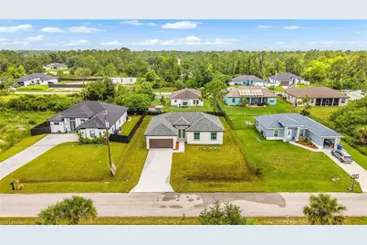 748 Chestnut St E, Lehigh Acres, FL 33974 - Photo 28
