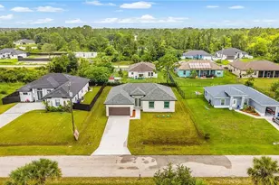 748 Chestnut St E, Lehigh Acres, FL 33974 - Photo 28
