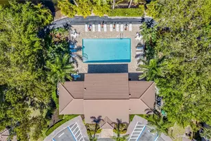 300 Diamond Cir, Naples, FL 34110 - Photo 26