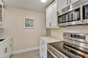631 12th Ave S, Naples, FL 34102 - Photo 8