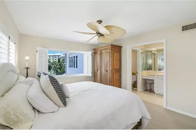 1851 Gulf Shore Blvd. N. #15, Naples, FL 34102 - Photo 12