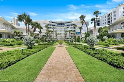 1851 Gulf Shore Blvd. N. #15, Naples, FL 34102 - Photo 2