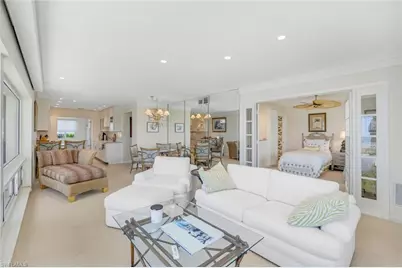 1851 Gulf Shore Blvd. N. #15, Naples, FL 34102 - Photo 4