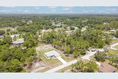611 Truman Ave, Lehigh Acres, FL 33972 - Photo 32