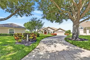 11690 Pinewood Lakes Dr, Fort Myers, FL 33913 - Photo 44