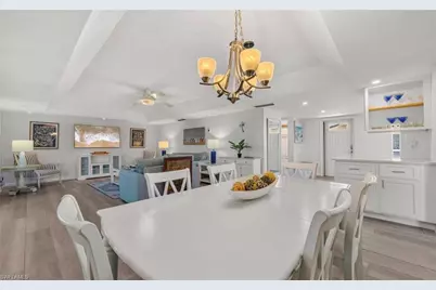 195 Peppermint Ln #2, Naples, FL 34112 - Photo 6