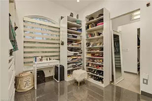 364 Logan Blvd S, Naples, FL 34119 - Photo 18
