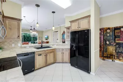 1814 Leamington Ln, Naples, FL 34109 - Photo 8