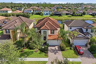 4381 Madagascar Palm Wy, Naples, FL 34119 - Photo 2