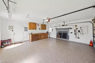 9757 Berkshire St, Naples, FL 34109 - Photo 12