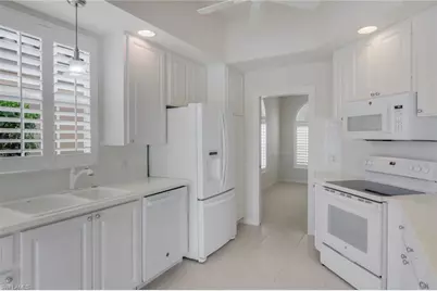 4471 Prescott Ln, Naples, FL 34119 - Photo 10