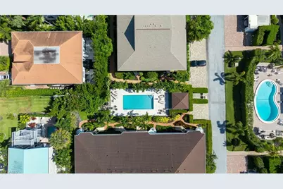 544 10th Ave S #202N, Naples, FL 34102 - Photo 2