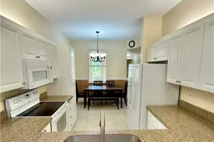 517 Robin Hood Cir, Naples, FL 34104 - Photo 10