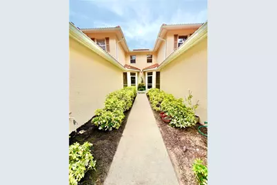 517 Robin Hood Cir #101, Naples, FL 34104 - Photo 4