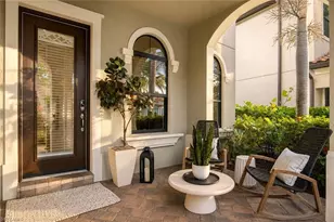 4433 Tamarind Way, Naples, FL 34119 - Photo 4
