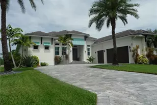 4001 Lea Marie Island Dr, Port Charlotte, FL 33952 - Photo 6